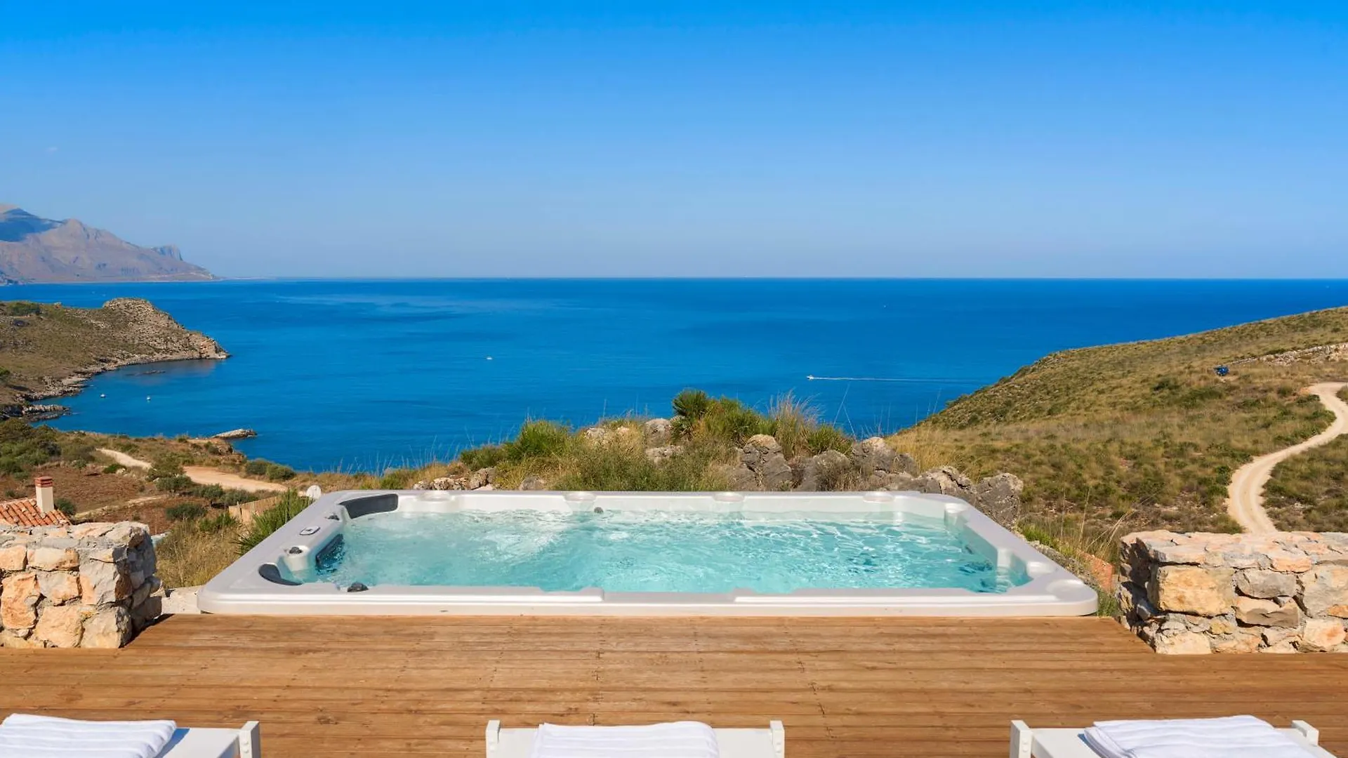 Contatos de Cala Bianca Villas